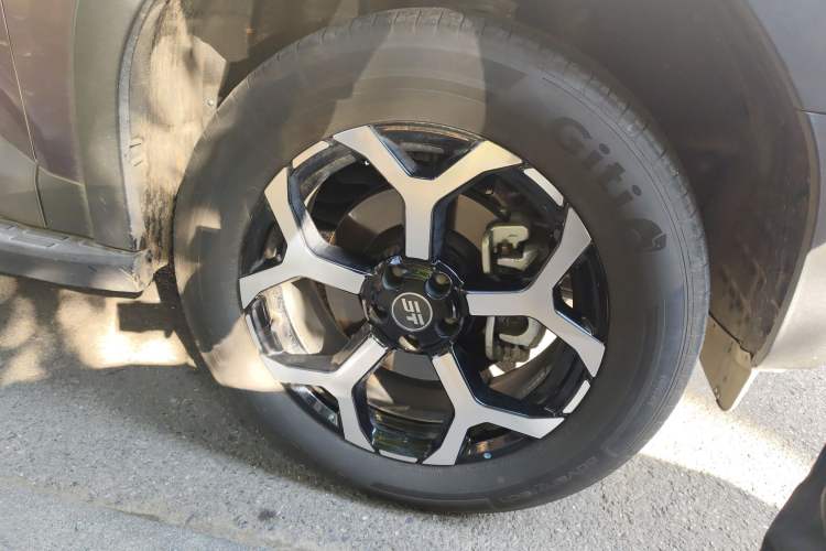 Used JETOUR Shanhai T1 2025 150 km Heading South Right Front Wheel Hub