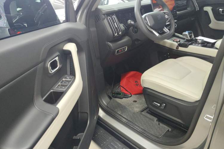 Used JETOUR Shanhai T1 2025 150 km to the Lake Driver Seat