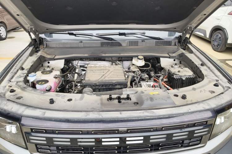 Used JETOUR Shanhai T1 2025 150 km Heading South Engine Bay