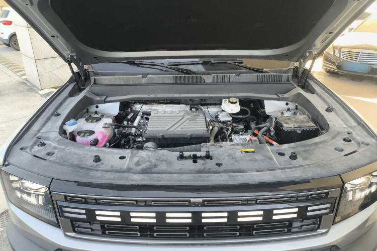 Used JETOUR Shanhai T1 2025 150 km Heading South Engine Bay