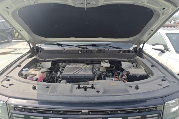 Used JETOUR Shanhai T1 2025 150 km Heading South Engine Bay