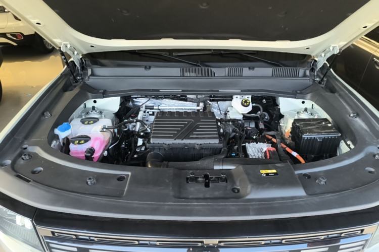 Used JETOUR Shanhai T1 2025 150 km Heading South Engine Bay