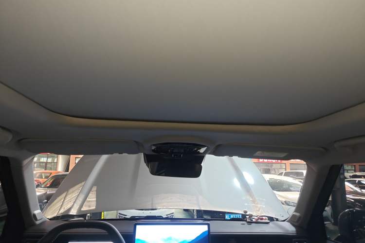 Used JETOUR Shanhai T1 2025 150 km Heading South Headliner
