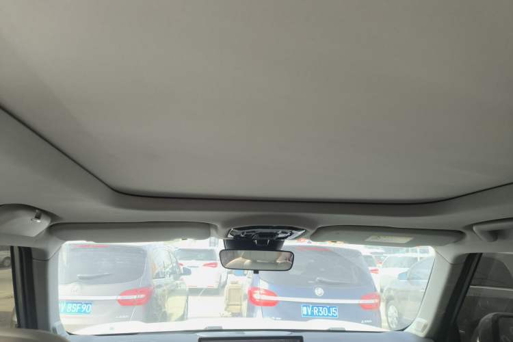 Used JETOUR Shanhai T1 2025 150 km to the Lake Headliner