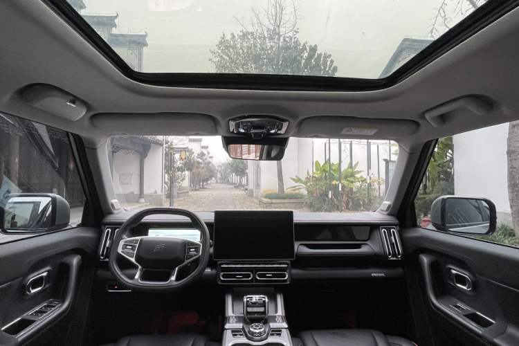 Used JETOUR Shanhai T1 2025 150 km Heading South Headliner