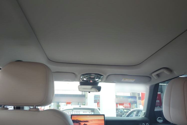 Used JETOUR Shanhai T1 2025 150 km to the Lake Headliner