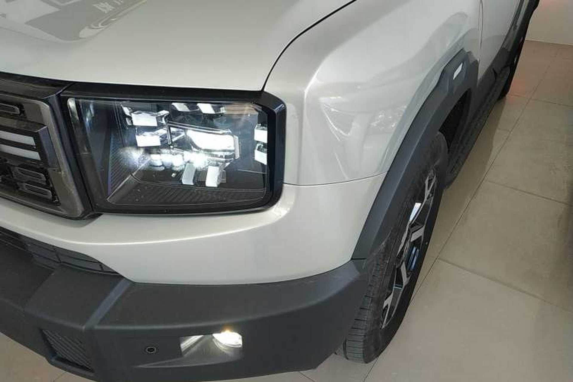 Used JETOUR Shanhai T1 2025 150 km Heading South Left Front Headlight