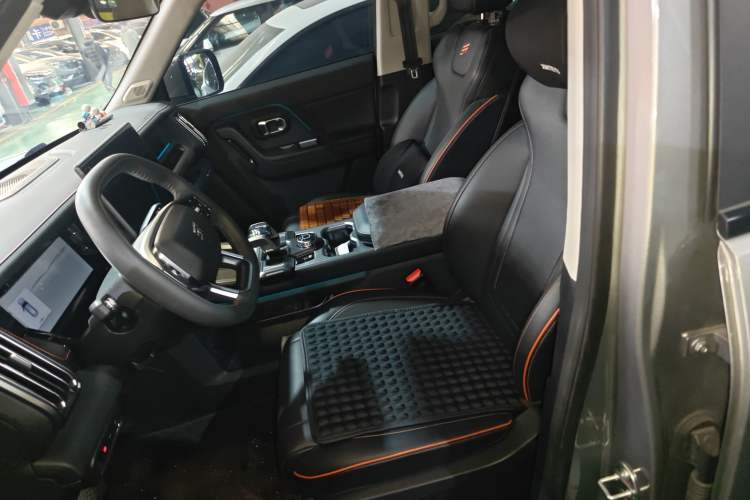 Used JETOUR Shanhai T1 2025 150 km Heading South Left Front Seat