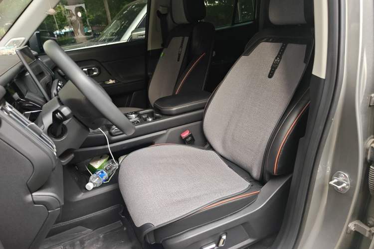 Used JETOUR Shanhai T1 2025 150 km Heading South Left Front Seat