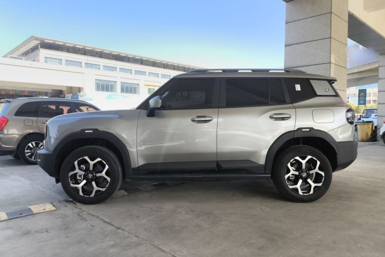 Used JETOUR Shanhai T1 2025 150 km Heading South Left Side