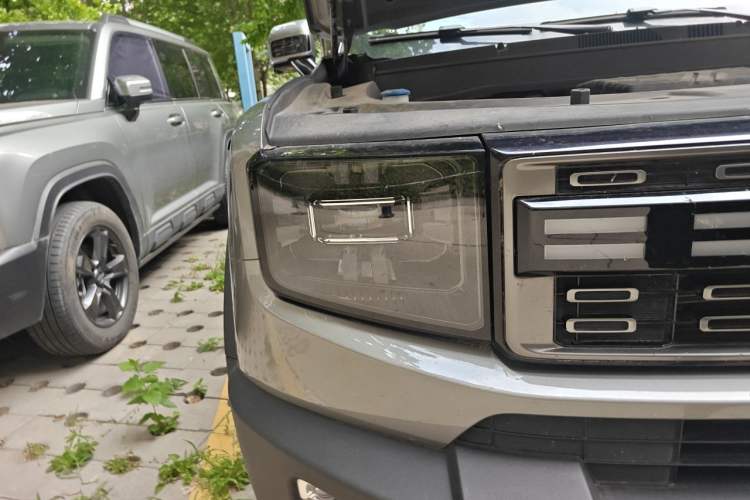 Used JETOUR Shanhai T1 2025 150 km Heading South Right Front Headlight