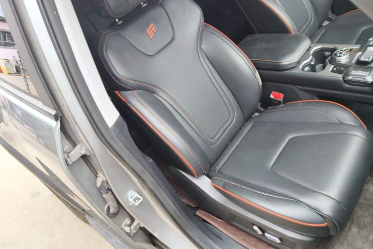 Used JETOUR Shanhai T1 2025 150 km Heading South Right Front Seat