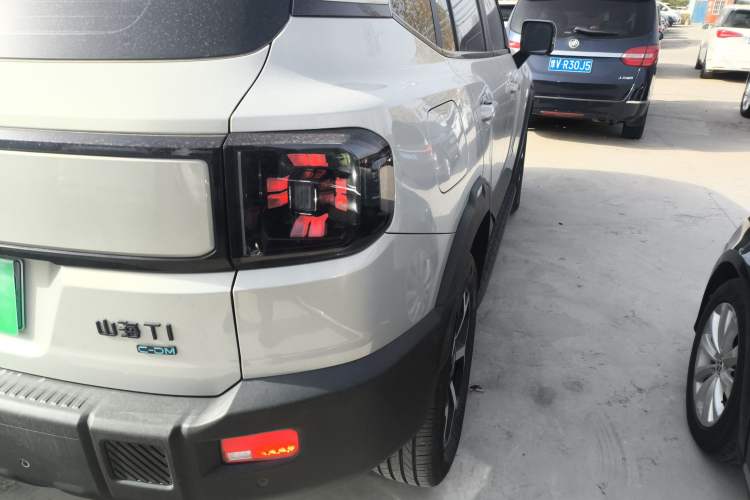 Used JETOUR Shanhai T1 2025 150 km to the Lake Right Rear Taillight