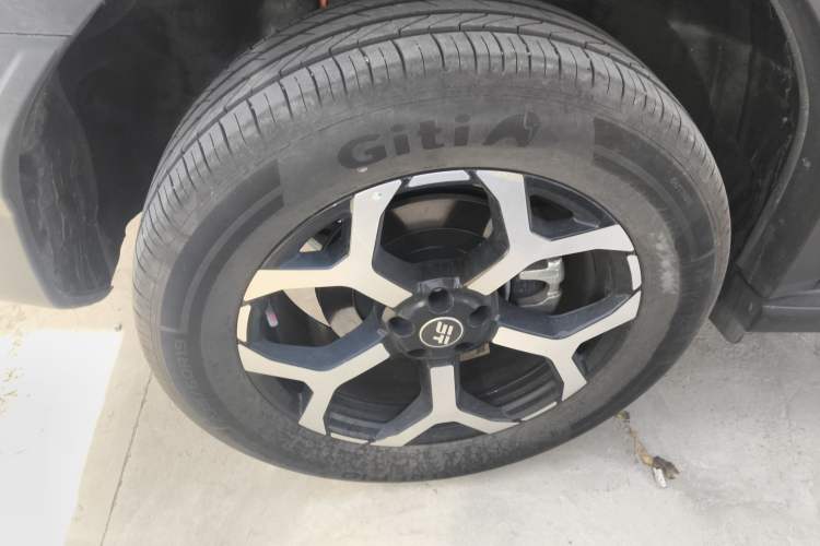 Used JETOUR Shanhai T1 2025 150 km to the Lake Right Rear Wheel Hub