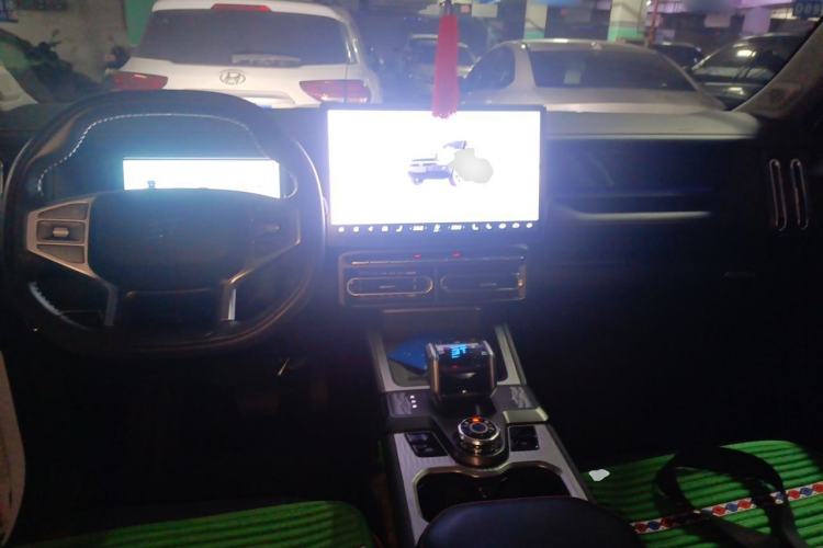 Used JETOUR Shanhai T1 2025 150 km Heading South Center Console