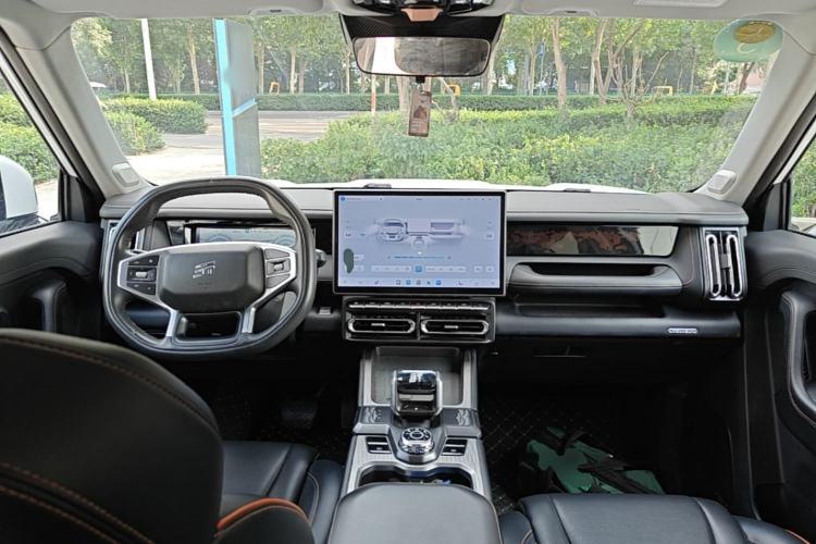 Used JETOUR Shanhai T1 2025 150 km Heading South Center Console