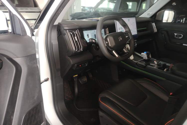 Used JETOUR Shanhai T1 2025 150 km Heading South Driver Seat