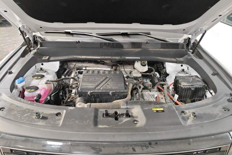 Used JETOUR Shanhai T1 2025 150 km to the Lake Engine Bay