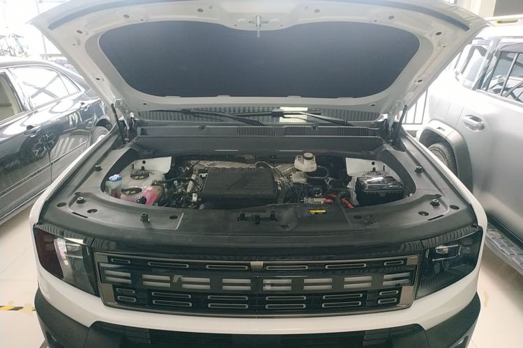 Used JETOUR Shanhai T1 2025 150 km Heading South Engine Bay