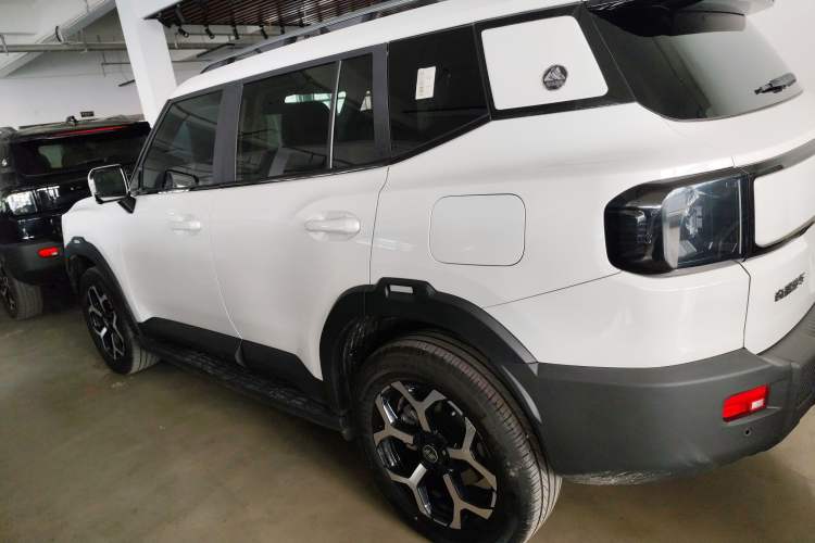 Used JETOUR Shanhai T1 2025 150 km Heading South Exterior 3