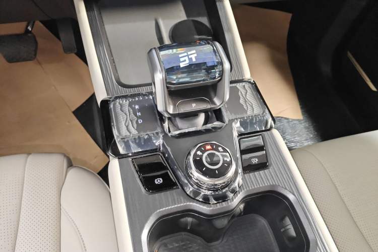 Used JETOUR Shanhai T1 2025 150 km to the Lake Gear Lever