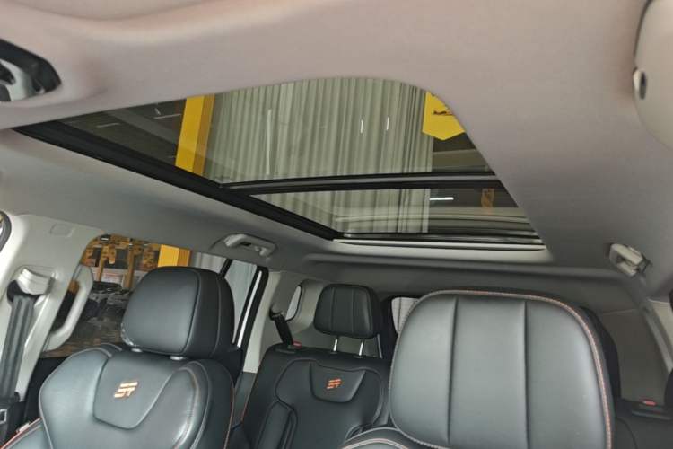 Used JETOUR Shanhai T1 2025 150 km Heading South Headliner