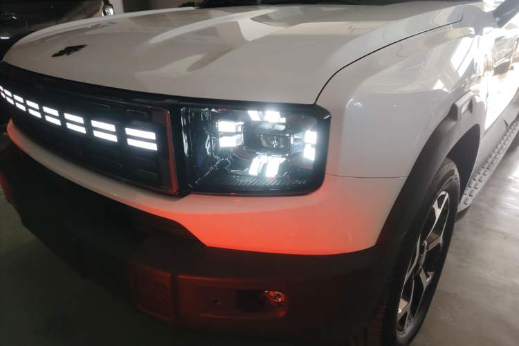 Used JETOUR Shanhai T1 2025 150 km Heading South Left Front Headlight