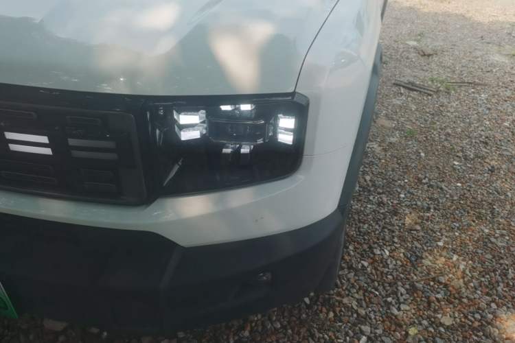 Used JETOUR Shanhai T1 2025 150 km Heading South Left Front Headlight