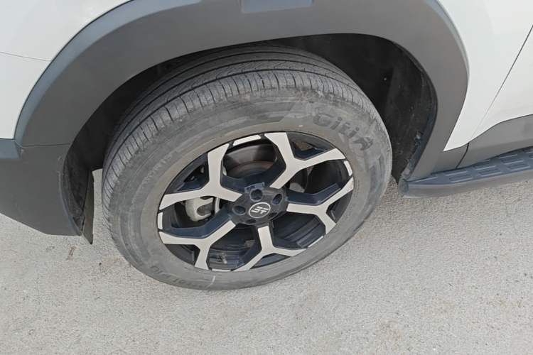 Used JETOUR Shanhai T1 2025 150 km Heading South Left Front Wheel Hub