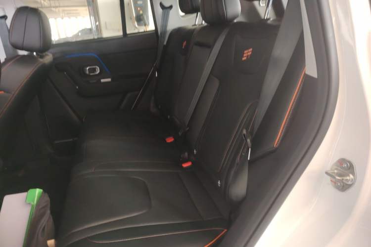 Used JETOUR Shanhai T1 2025 150 km Heading South Left Rear Seat