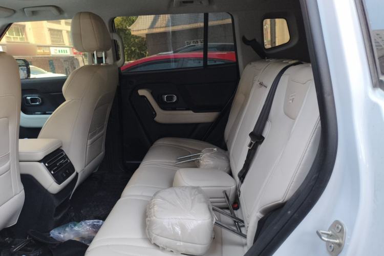 Used JETOUR Shanhai T1 2025 150 km Heading South Left Rear Seat
