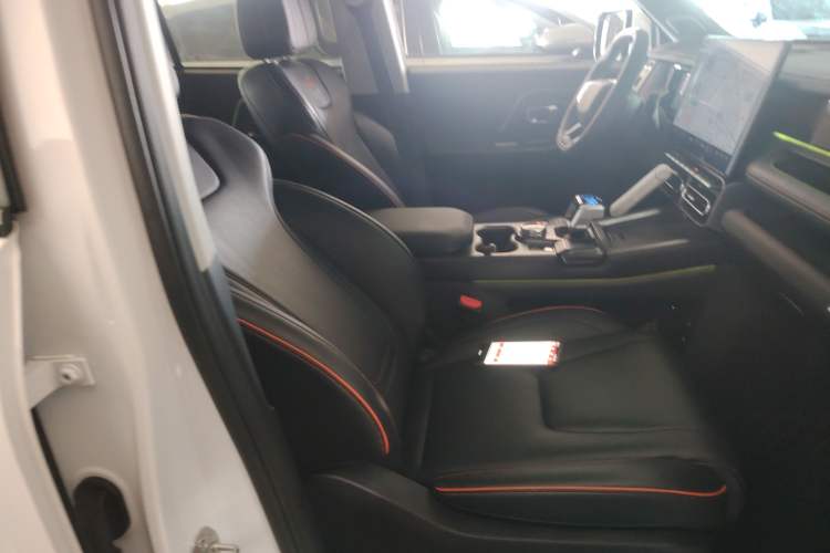 Used JETOUR Shanhai T1 2025 150 km Heading South Right Front Seat