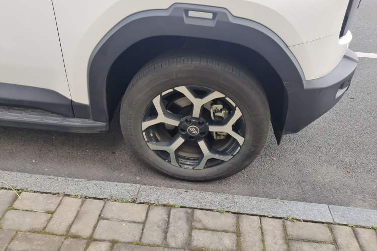 Used JETOUR Shanhai T1 2025 150 km Heading South Right Front Wheel Hub