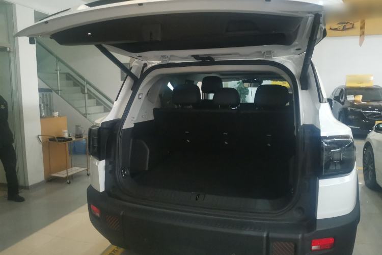 Used JETOUR Shanhai T1 2025 150 km Heading South Trunk