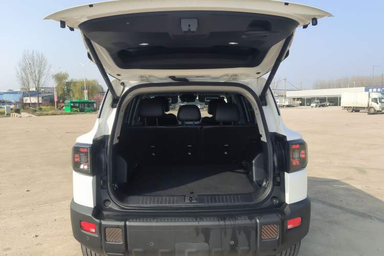 Used JETOUR Shanhai T1 2025 150 km Heading South Trunk