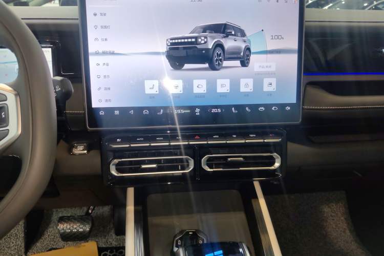 Used JETOUR Shanhai T1 2025 150 km Heading South Audio And AC Panel