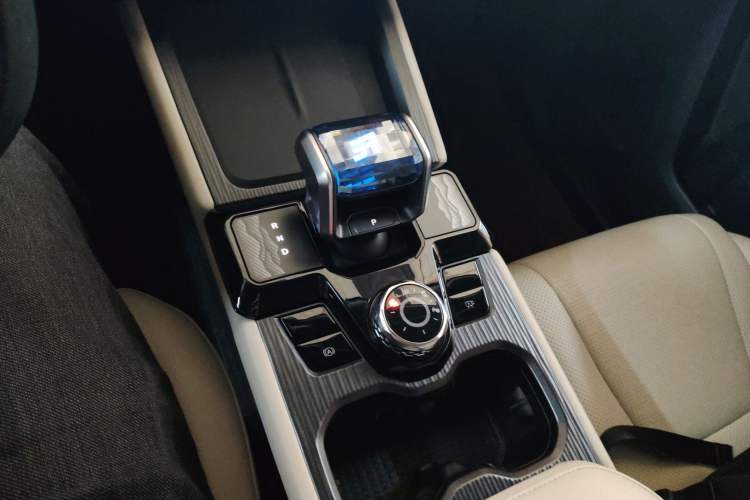 Used JETOUR Shanhai T1 2025 150 km to the Lake Gear Lever