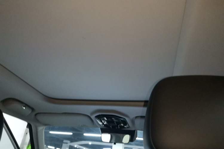 Used JETOUR Shanhai T1 2025 150 km Heading South Headliner