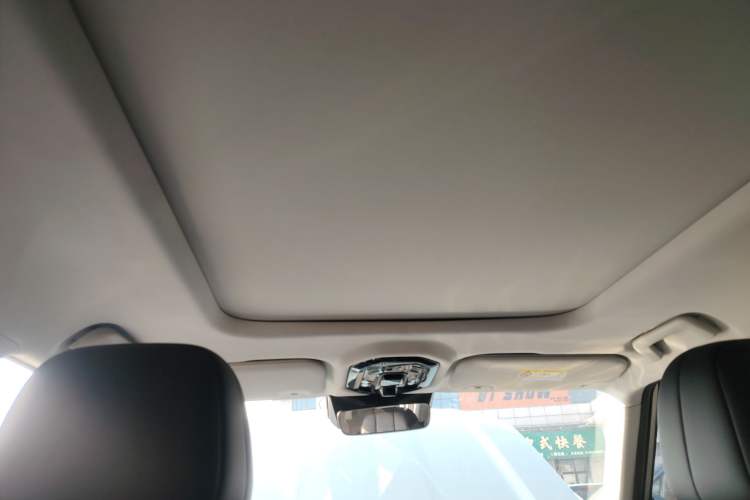 Used JETOUR Shanhai T1 2025 150 km Heading South Headliner