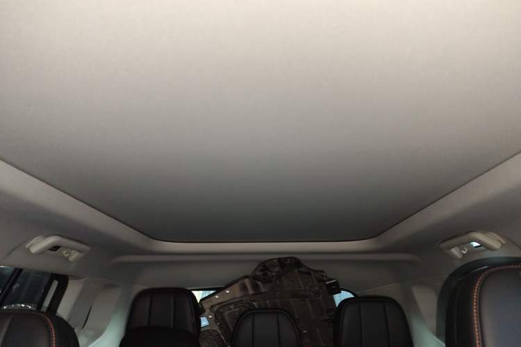 Used JETOUR Shanhai T1 2025 150 km Heading South Headliner