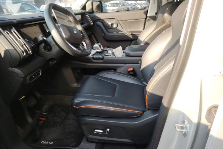 Used JETOUR Shanhai T1 2025 150 km Heading South Left Front Seat