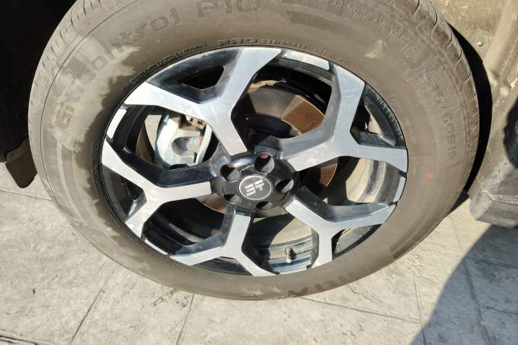 Used JETOUR Shanhai T1 2025 150 km Heading South Left Front Wheel Hub