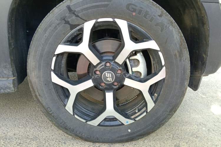 Used JETOUR Shanhai T1 2025 150 km Heading South Right Front Wheel Hub