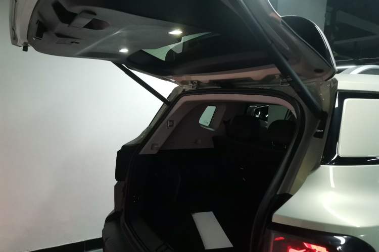 Used JETOUR Shanhai T1 2025 150 km Heading South Trunk