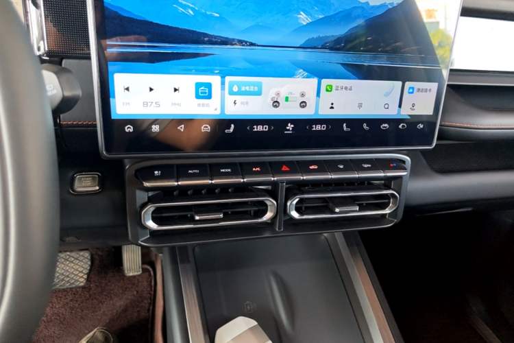 Used JETOUR Shanhai T1 2025 Model 150km Discovery Audio And AC Panel