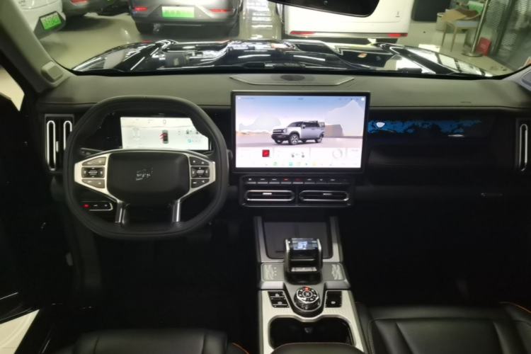 Used JETOUR Shanhai T1 2025 Model 220km XWD Conquest Center Console