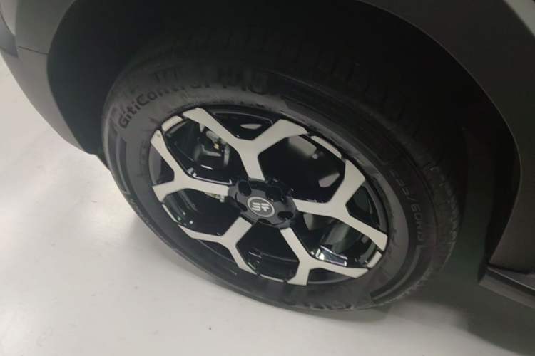 Used JETOUR Shanhai T1 2025 Model 150km Exploration Left Front Wheel Hub