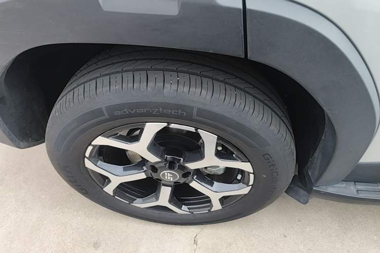 Used JETOUR Shanhai T1 2025 Model 226km Crossroad Right Rear Wheel Hub