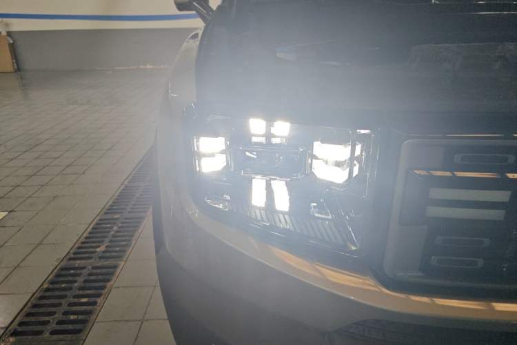 Used JETOUR Shanhai T1 2025 Model 150km Discovery Right Front Headlight