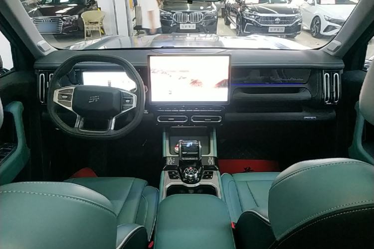 Used JETOUR Shanhai T1 2025 Model 220km XWD Conquest Center Console